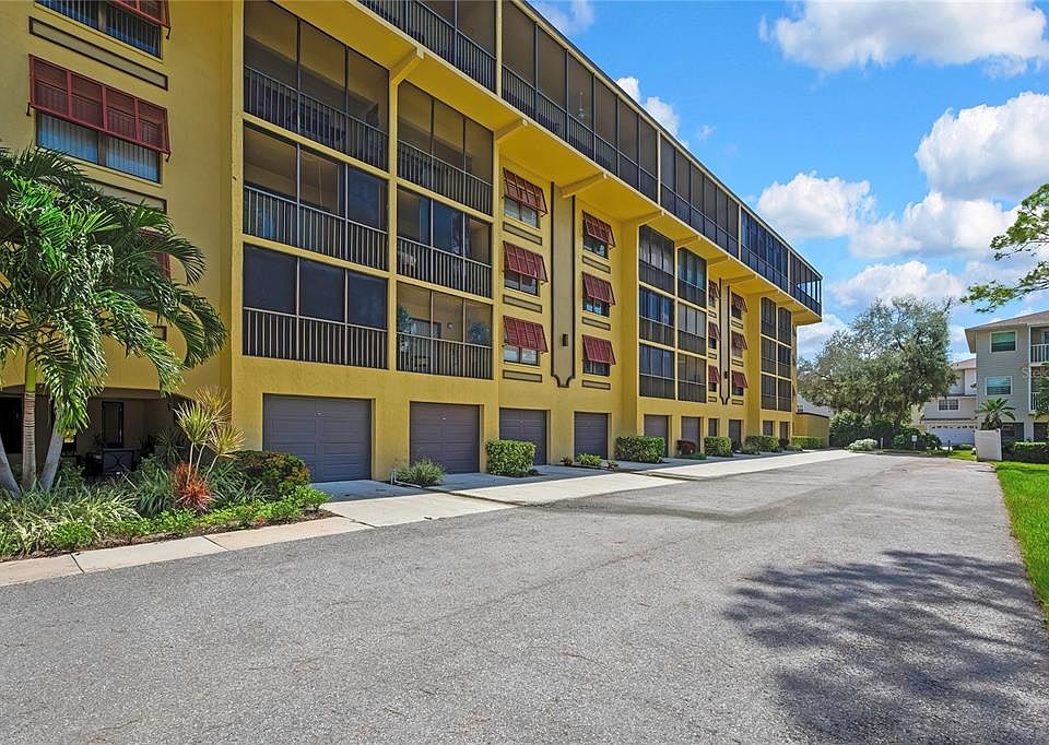 1st image of 5775 PARK STREET N #402