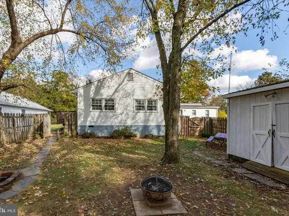 918 Northside Dr, Fredericksburg, VA 22405