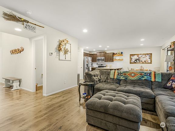 2nd image of 220 Thyme Avenue