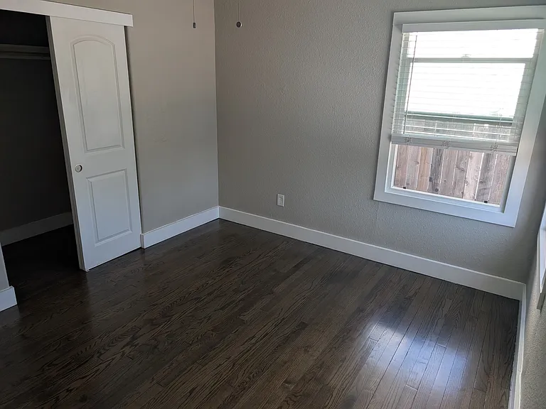 151 Hollywood Ave — Photo 17