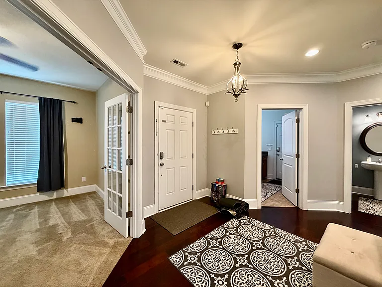10141 Loch Lomond Dr — Photo 24