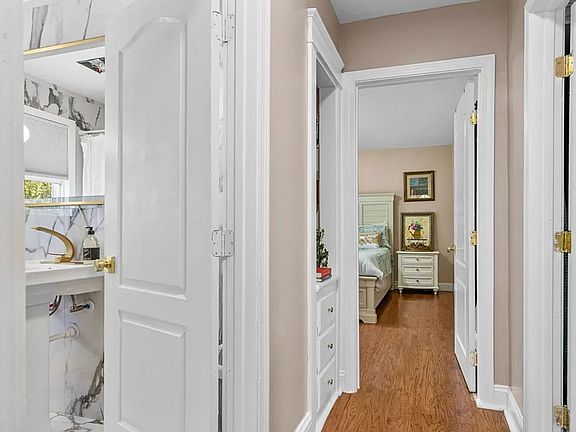 2nd image of 40 Spruce St #B