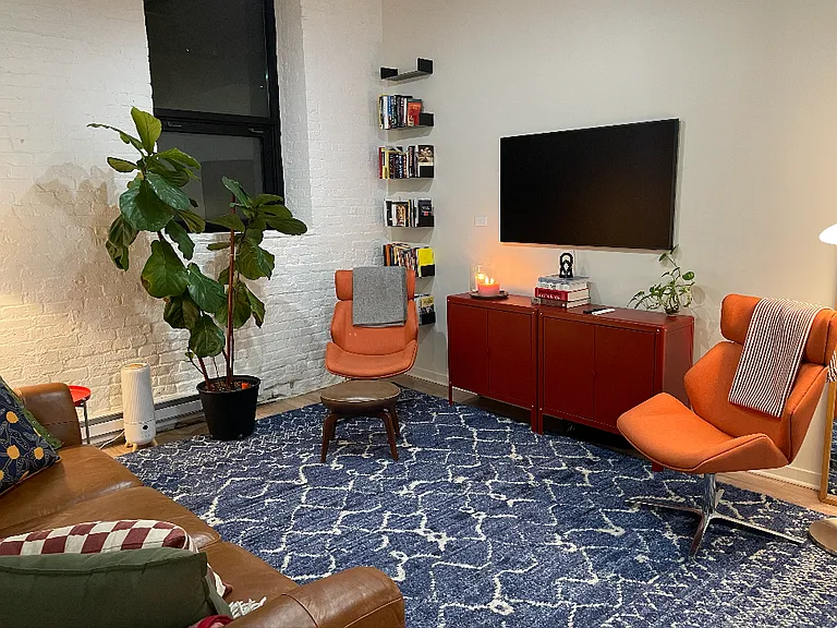 1147 W Ohio St — Photo 2