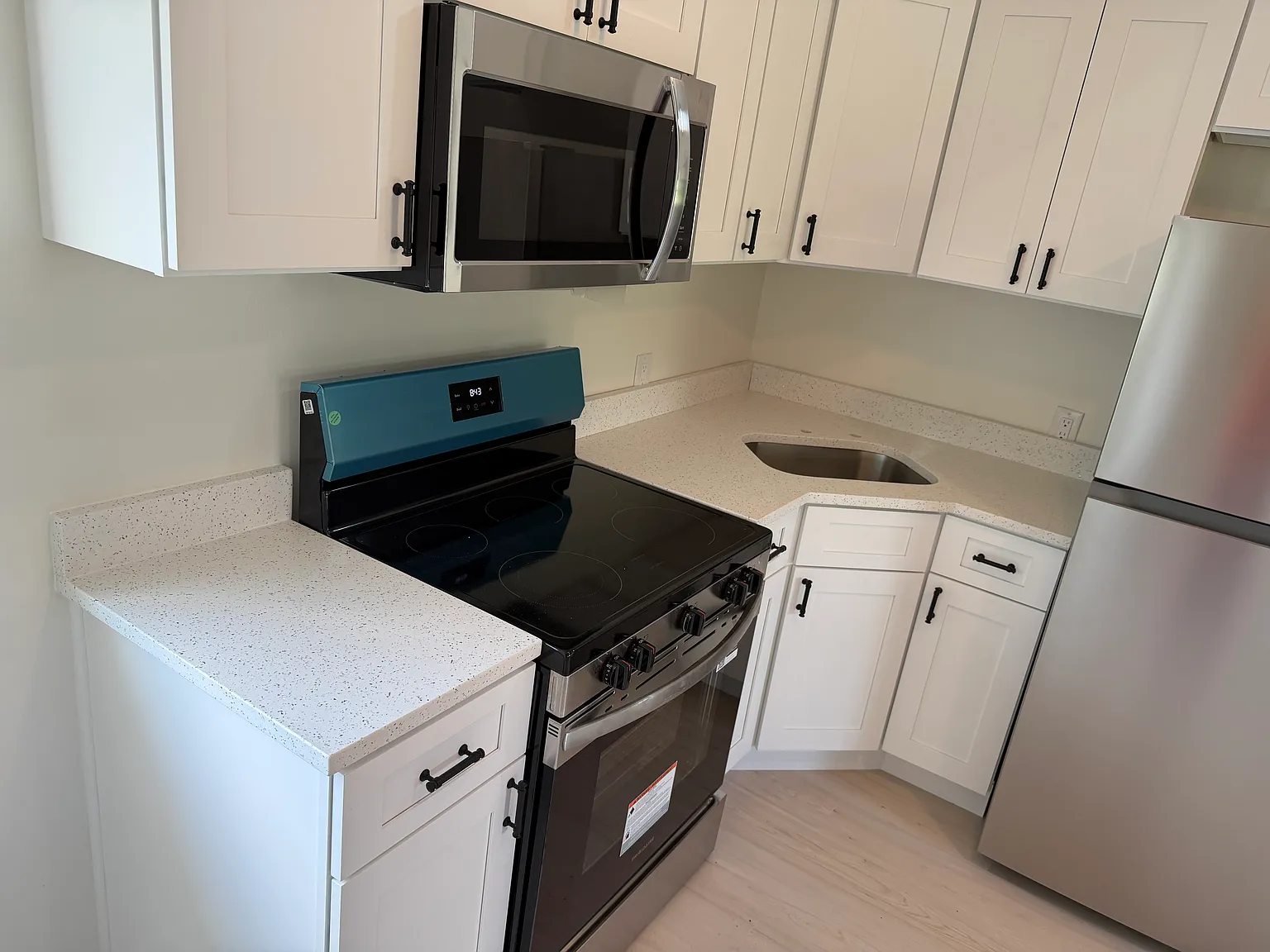 1 bed, 500 sqft, $1,200 — Photo 2