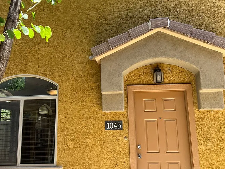 2150 W Alameda Rd #1045 — Photo 2