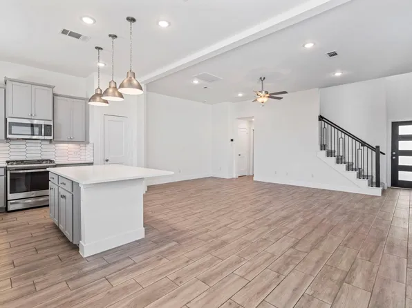 7818 Starfish Arbor Dr, Cypress, TX 77433