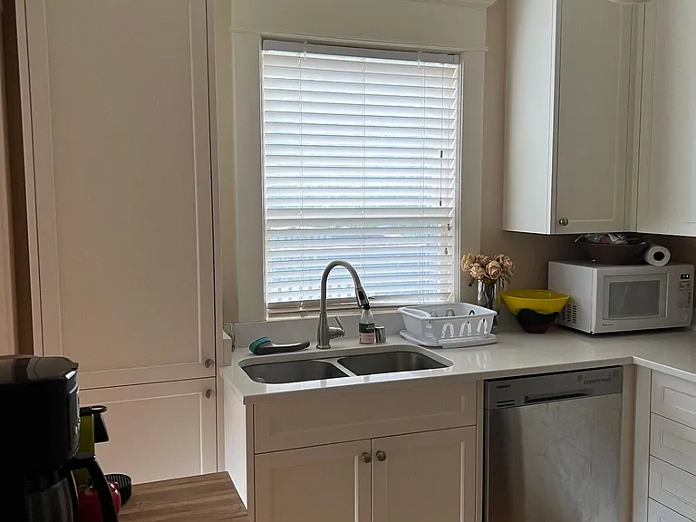 433 Holly Ave #4 — Photo 4