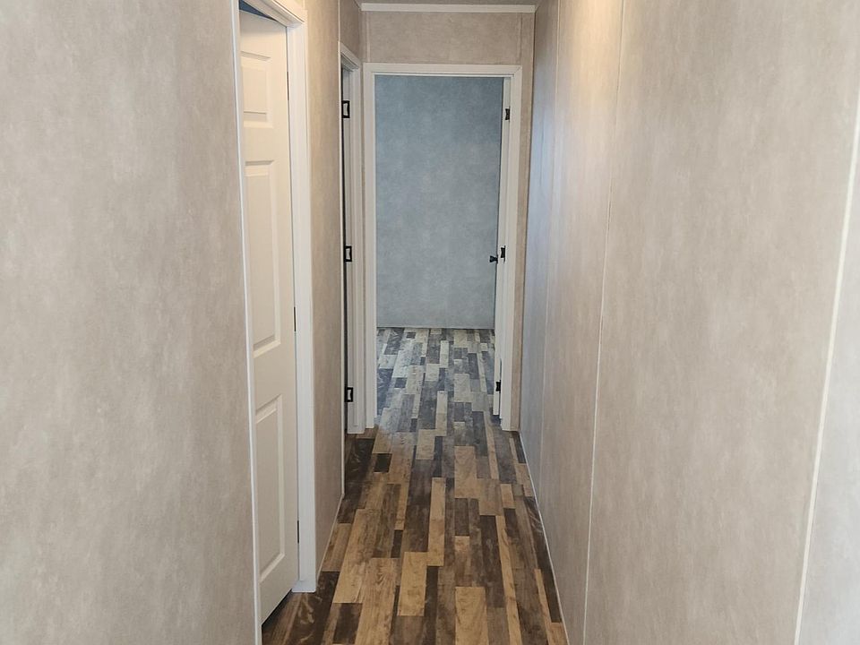 1st image of 926 Belle Aire St #37