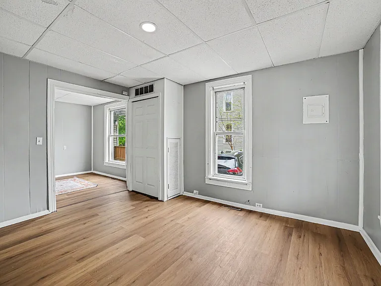 2634 N Michigan Ave #1 — Photo 7