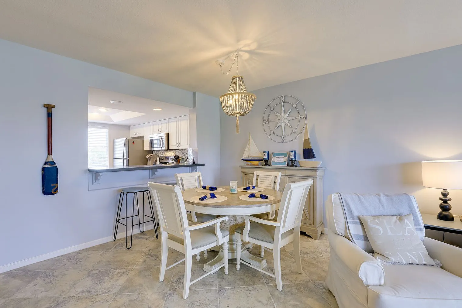 1 bed, 1.0 bath, 882 sqft, $3,612 — Photo 4