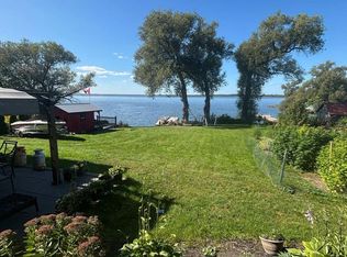 3 Solmes St, Prince Edward County, ON K0K 2T0