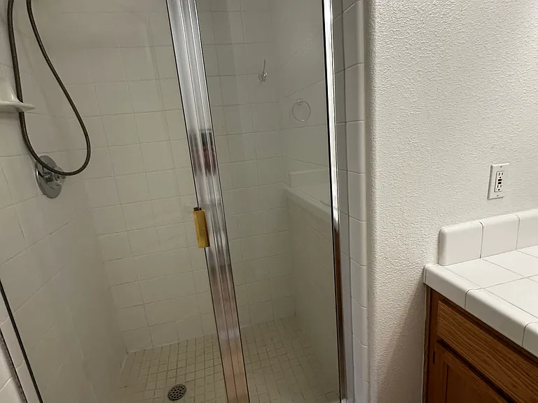 106 Tyson Ct — Photo 9