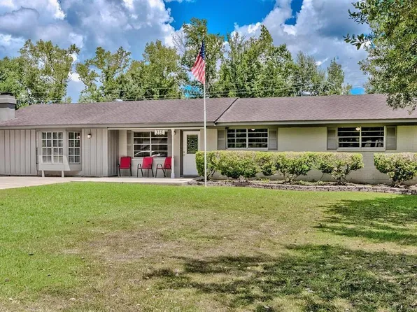 375 Neel Ave, Rose Hill Acres, TX 77657