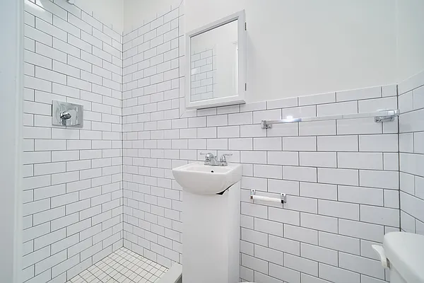 Rented by Living New York | media 6