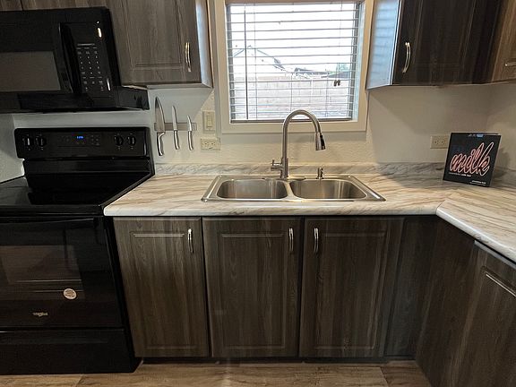 5th image of 4313 1/2 Condesa Dr NW