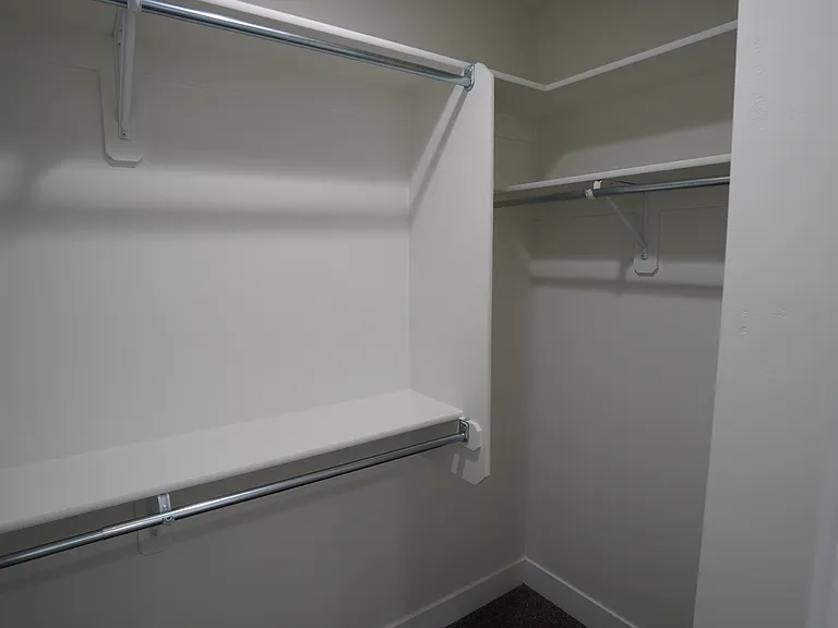 1575 S 150 W — Photo 23