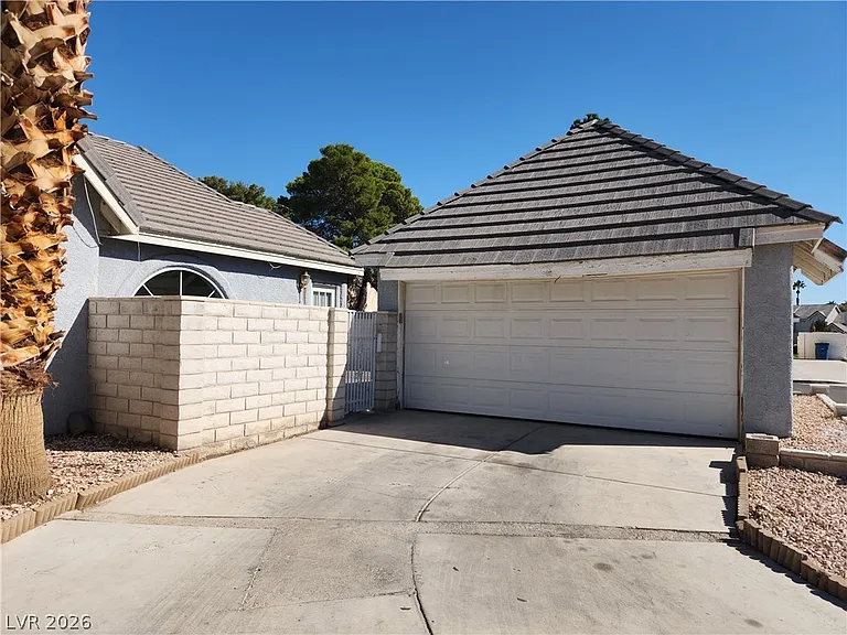6556 Bradford Ln — Photo 5