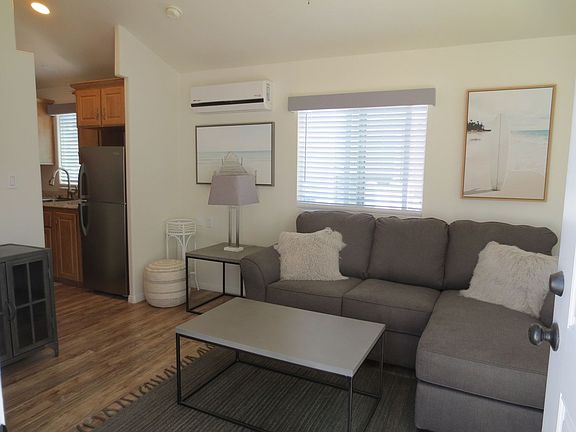 2nd image of 2560 Newport Blvd Unit 7