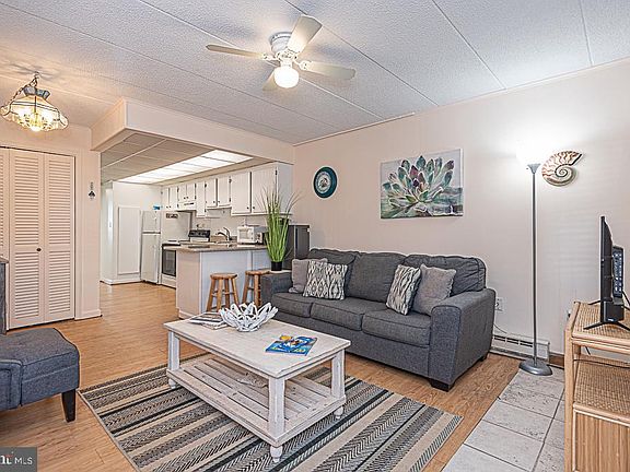 3rd image of 13 44th St Unit 106