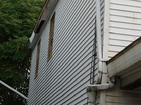 3rd image of 4022 W Liberty St