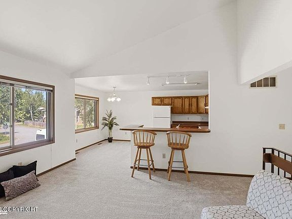 5th image of 4203 Resurrection Dr