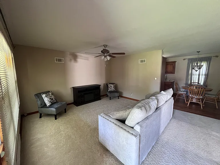 517 Wabash Ave — Photo 5