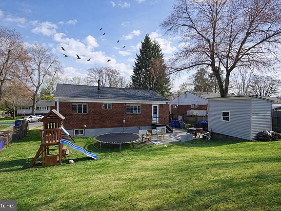 3rd image of 3709 Ralph Rd
