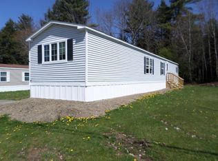 142 Sparrow Dr, Augusta, ME 04330