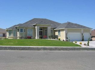 1273 Country Ridge Dr, Richland, WA 99352