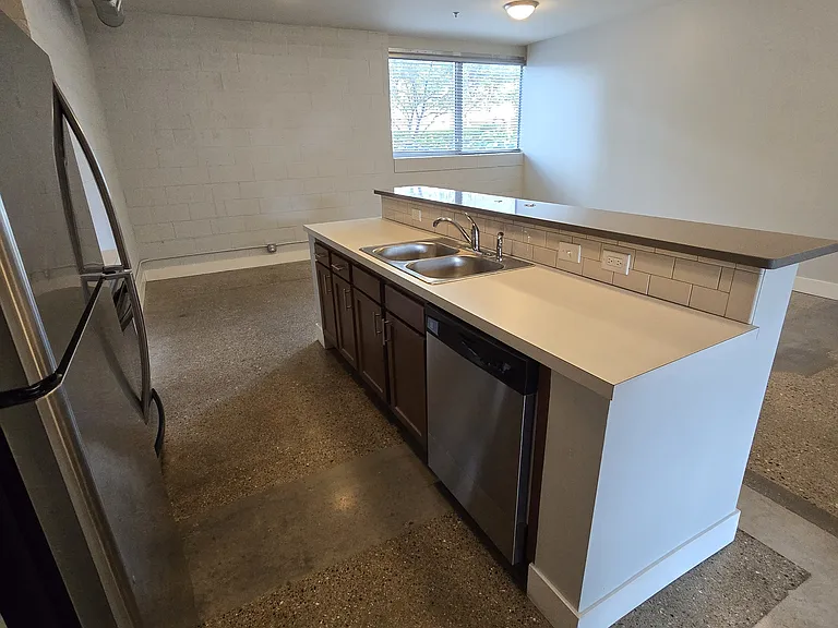 822 Cherry St SE #102 — Photo 8