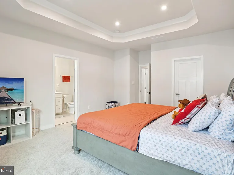 47 Rosemary Way — Photo 32