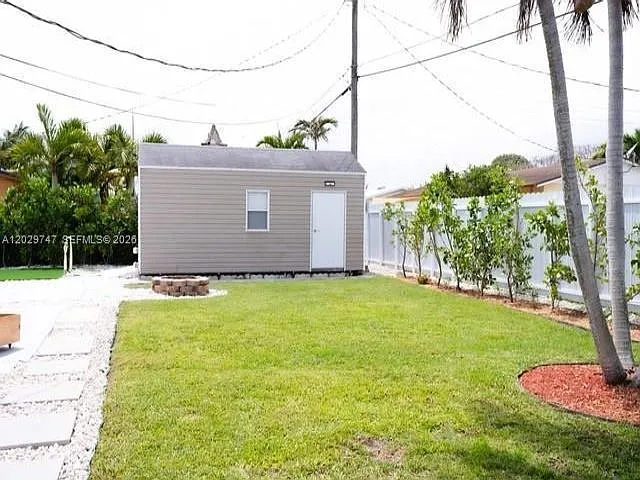 9827 SW 194th St — Photo 10