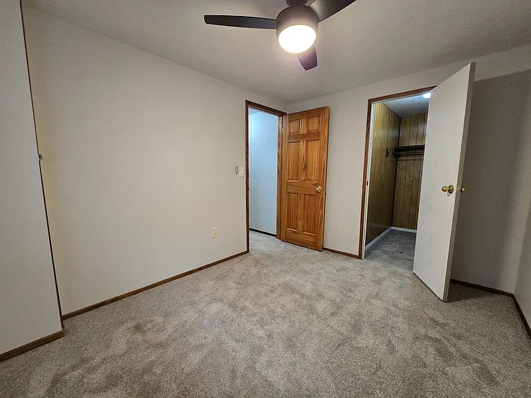 16 Wilshire Wood Dr — Photo 13
