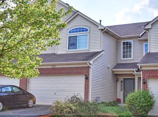 230 Courtland Dr UNIT D, South Elgin, IL 60177