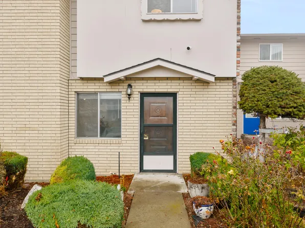 100 N 56th Ave APT 7, Yakima, WA 98908