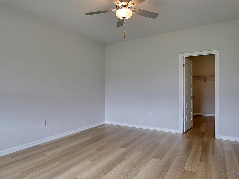 112 Willow Rose Ln — Photo 9
