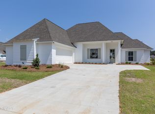 1004 Paddle Ln, Brandon, MS 39047