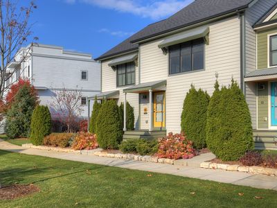 2145 New Town Dr NE, Grand Rapids, MI, 49525