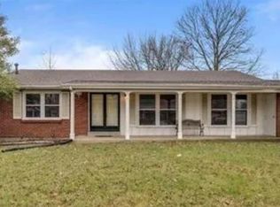11874 Beckett Fall Rd, Florissant, MO 63033