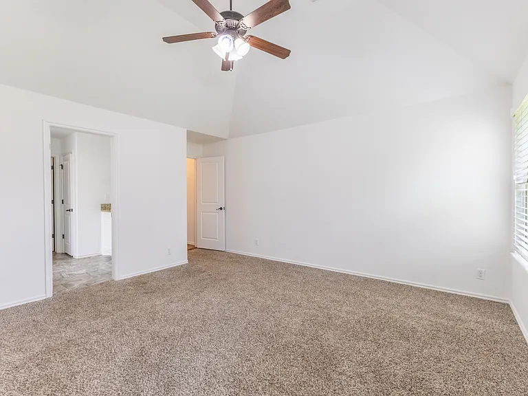 1301 W Elmira Pl — Photo 21