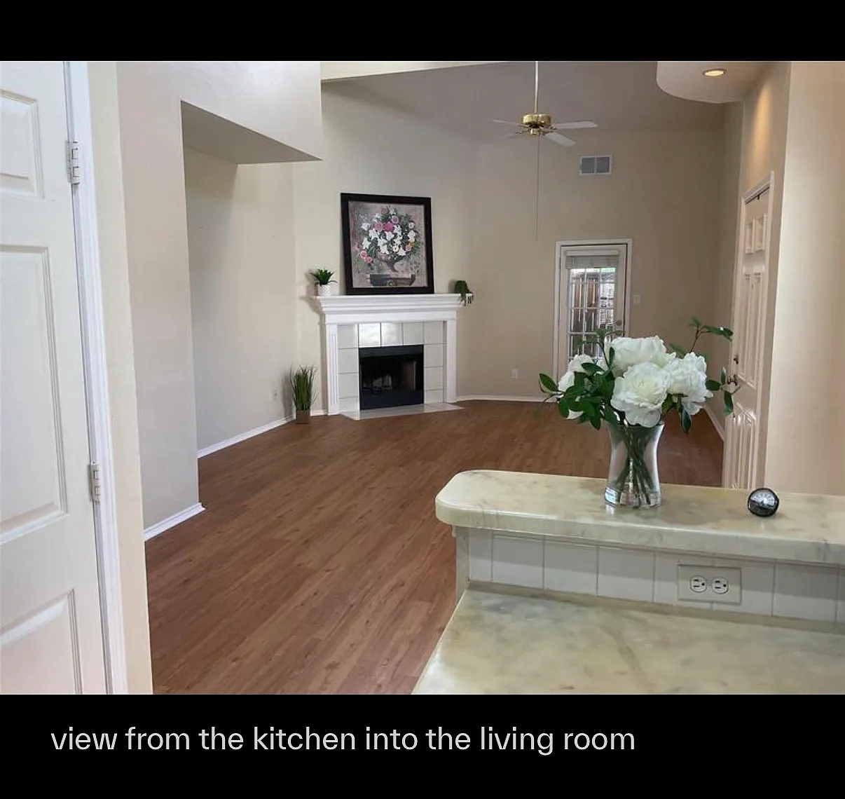 3 bed, 2.5 bath, 1612 sqft, $2,400 — Photo 4