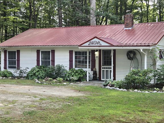 3rd image of 32 Middle Ridge Road