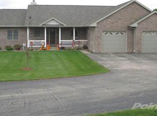 293 Valley View Ln, Hazel Green, WI 53811