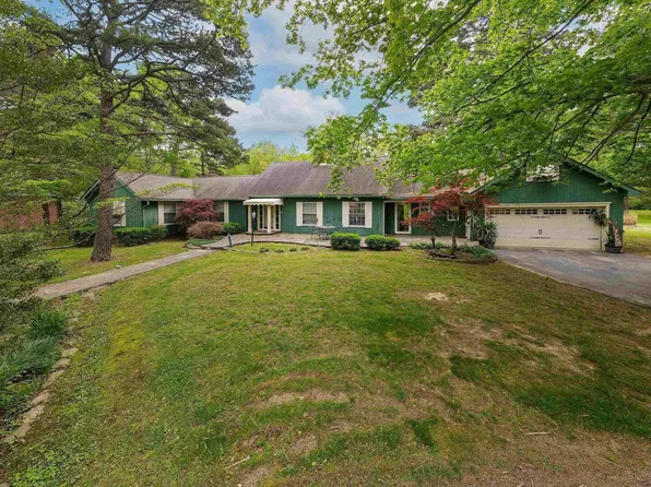 2525 Edgewood Ln, Carbondale, IL 62901