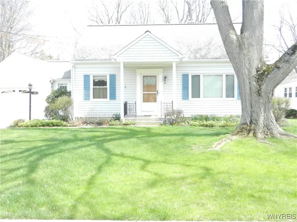 46 Lenora Dr, Hamburg, NY 14075