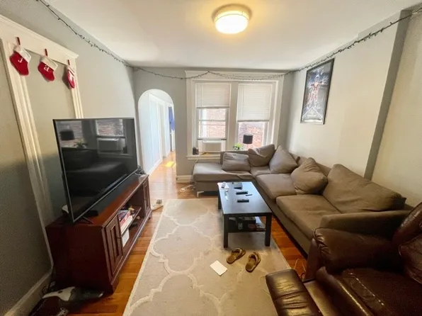 109 Salem St, Boston, MA