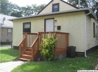 29 Oakwood Pl, Keansburg, NJ 07734