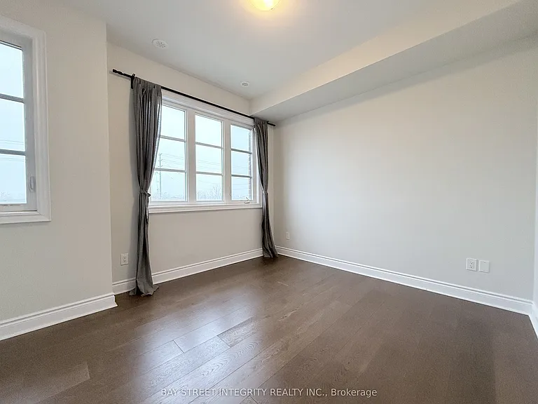 2160 Trafalgar Rd #3 — Photo 15