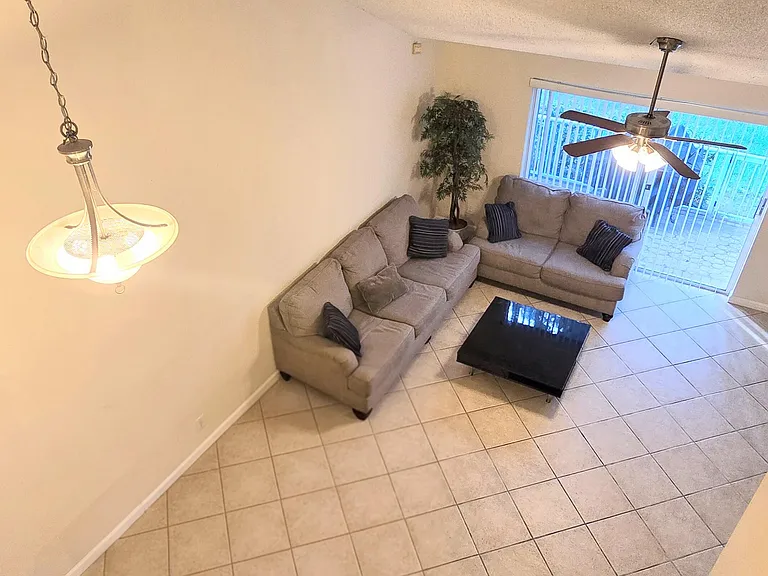 6241 NW 74th Ct — Photo 9
