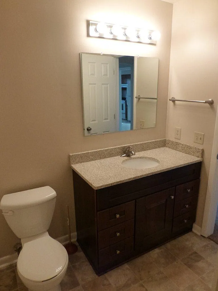 2 bed, 925 sqft, $1,150 — Photo 4